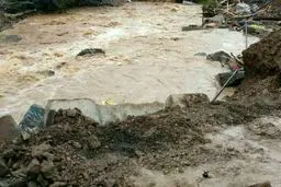 سیل در فشم یک کشته و 4 مصدوم برجای گذاشت‌ 