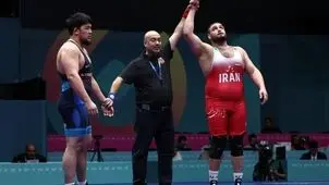 صعود ساروی و هدایتی به فینال مسابقات کشتی فرنگی

