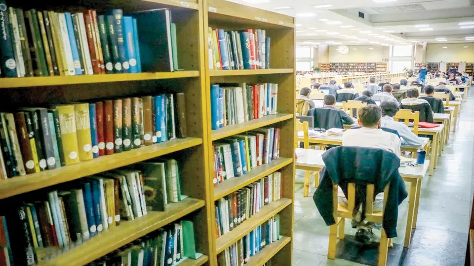 افول استقلال و آزادی آکادمیک