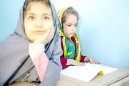 دانش‌آموزان  مهاجر  خط  خوردند