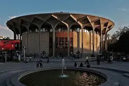 روزهای پاییزی تالارهای نمایشی پایتخت