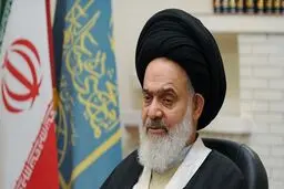 وجود یک روحانی در شورای شهر، تضمین کننده سلامت آن شوراست