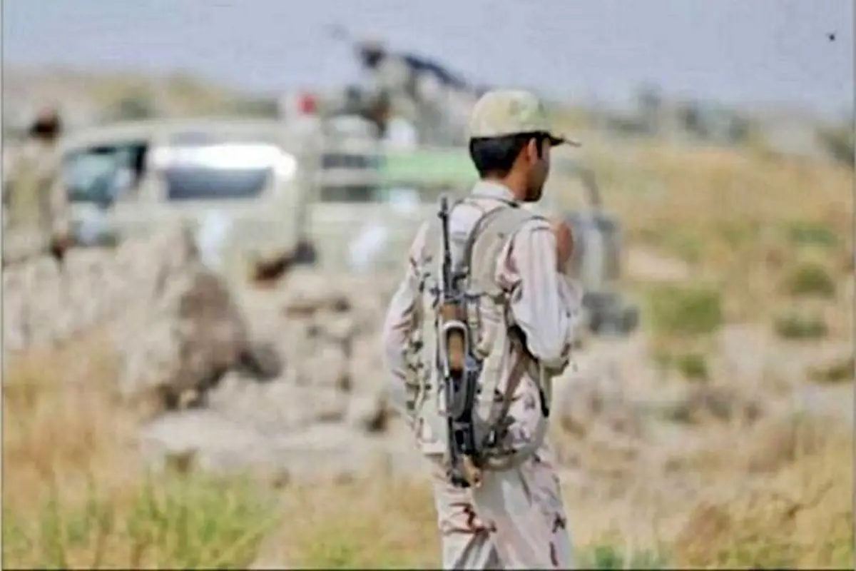 شلیک تروریست‌ها با استفاده از سلاح دوربین دار به سمت برجک پاسگاه در میرجاوه / یک سرباز به شهادت رسید
