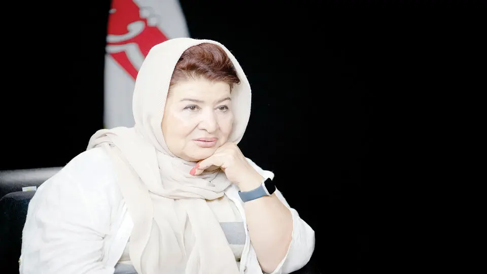جامعه بیمحابا پیش میرود و ما عقب میمانیم