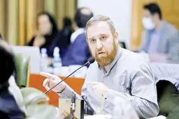 ایران؛ جامعه در انتظار