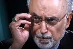 من هم کربلایی هستم، دو تابعیتی محسوب می‌شوم؛ بسم‌الله مرا هم اخراج کنید!/ از رهبر انقلاب خواهش می‌کنم به مسأله دوتابعیتی‌ها ورود کنند