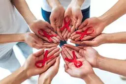 برگزاری پویش «من هم تست HIV می‌دهم» تا ۲۰ آذر در کشور


