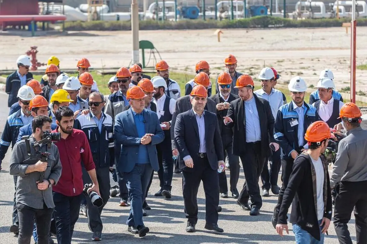 بازدید مدیرعامل تاپیکو از مجتمع های پتروشیمی واقع در آبادان و ماهشهر