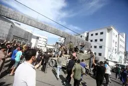 تصویر خاص صفحه توییتر رهبر انقلاب از طوفان الاقصی/ عکس

