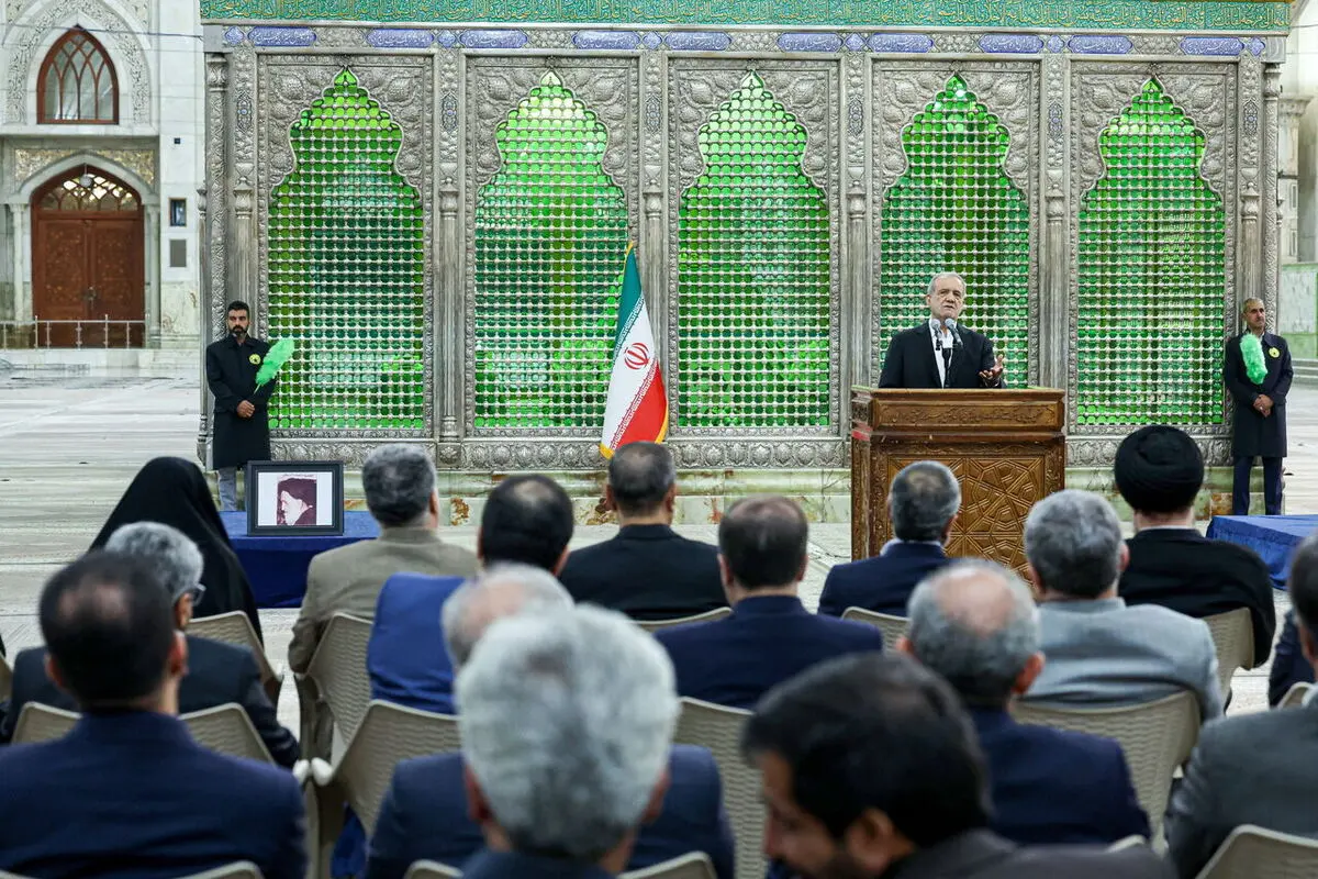 پزشکیان لب به گلایه گشود / کسانی که در حاشیه گود صرفا انتقاد می‌کنند، بدانند حرف زدن آسان است