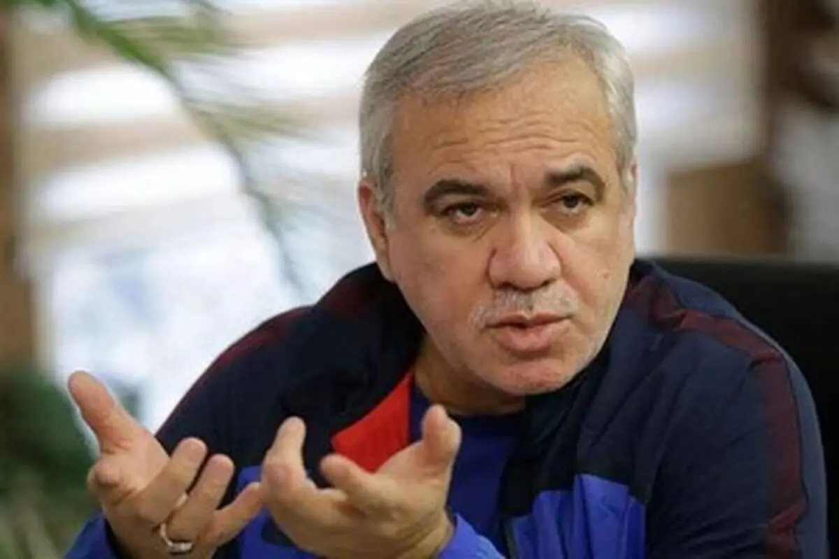 فتح الله زاده: بازداشت نشده‌ام


