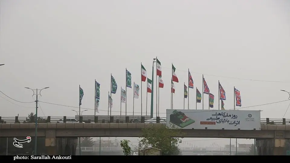 کرمان در محاصره ریزگردها؛ کاهش کیفیت هوا و دید افقی