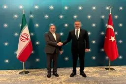 رایزنی وزیران امور خارجه ایران و ترکیه در استانبول 