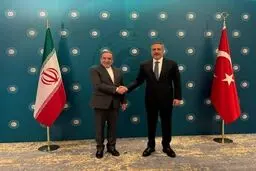 رایزنی وزیران امور خارجه ایران و ترکیه در استانبول 