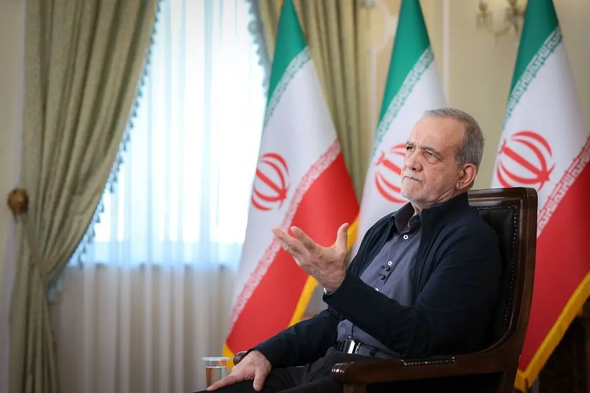 ایران را همه مردم نگه داشتند نه فقط کسانی که در خیابان بودند/ دولت با شهادت رهبری سرمایه و پشتوانه بزرگی را از دست داد