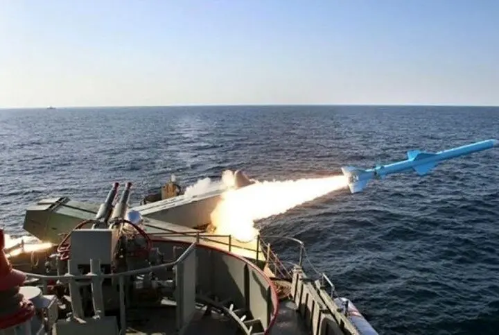 IRGC Navy Receives Qadir, Nasir Cruise Missiles