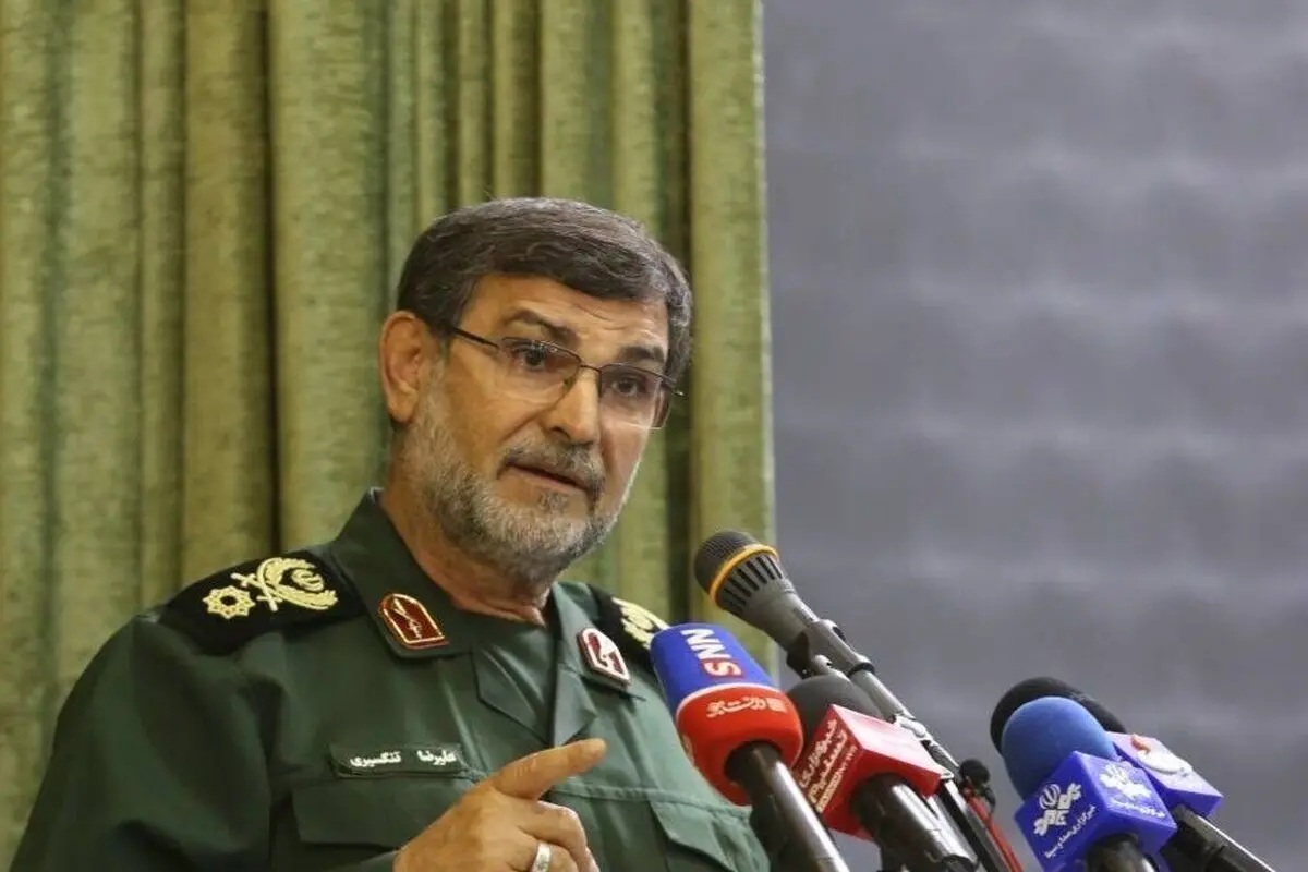 فرمانده نیروی دریایی سپاه: به ناو آمریکایی گفتیم یک وجب به سمت ما بیایی سیبل موشک‌ها خواهید شد