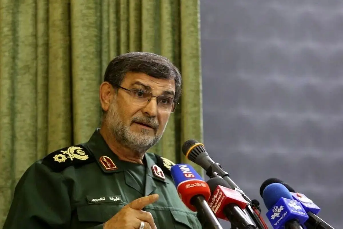 فرمانده نیروی دریایی سپاه: به ناو آمریکایی گفتیم یک وجب به سمت ما بیایی سیبل موشک‌ها خواهید شد