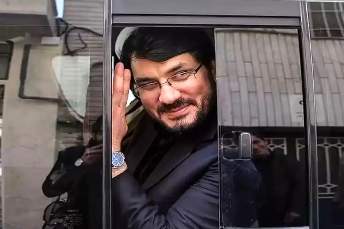 وزیر راه: هیچ چیزی برای ساخت هواپیمای مسافری کم نداریم/ امید است هرچه سریع‌تر بتوانیم هواپیمایی مسافربری را به مدار اضافه کنیم

