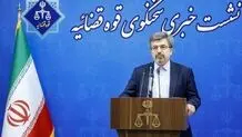 سخنگوی قوه قضاییه: در لیگ برتر تعدادی بازیکنان خارجی در طول فصل بازی نکردند اما بیش از ۱۲۰ میلیارد تومان قرارداد بستند/ در استان البرز ۱۰ نفر به اتهام تولید و توزیع مشروبات الکلی دستگیر شدند / با هر کسی که بخواهد امنیت داخلی کشور را مخدوش کند برخورد عبرت 