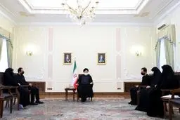 دشمنان می‌خواهند با ابزارهای رسانه‌ای جای جلاد و شهید را عوض کنند