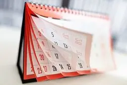 5 خرداد تعطیل نیست
