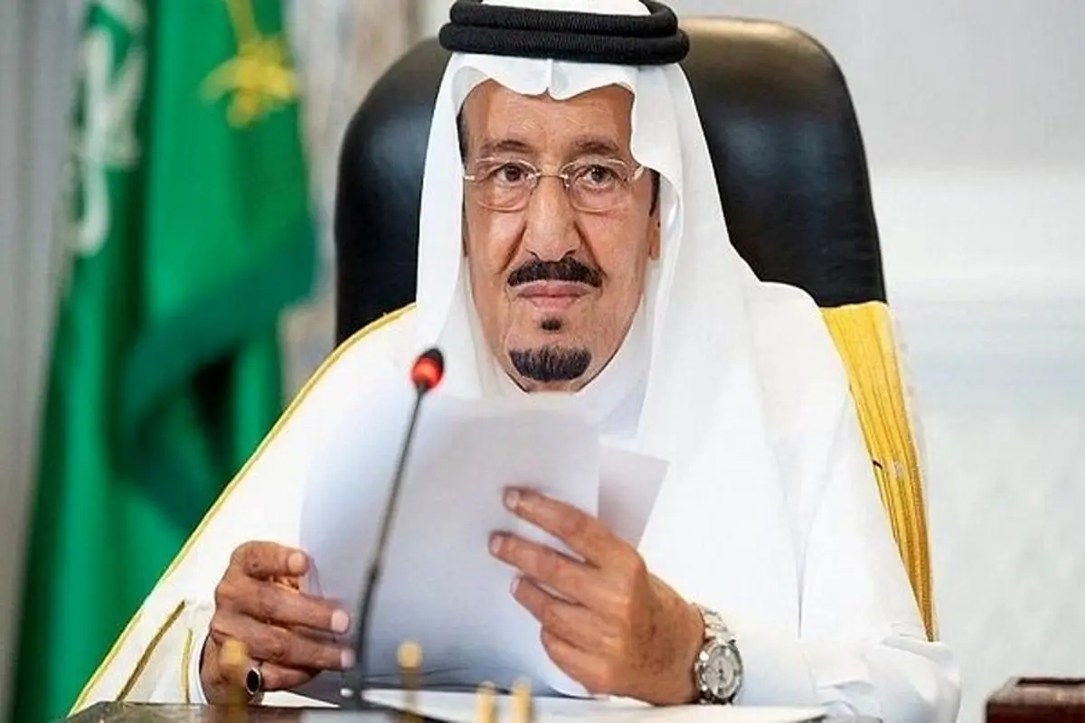 ملک سلمان به بیمارستان منتقل شد