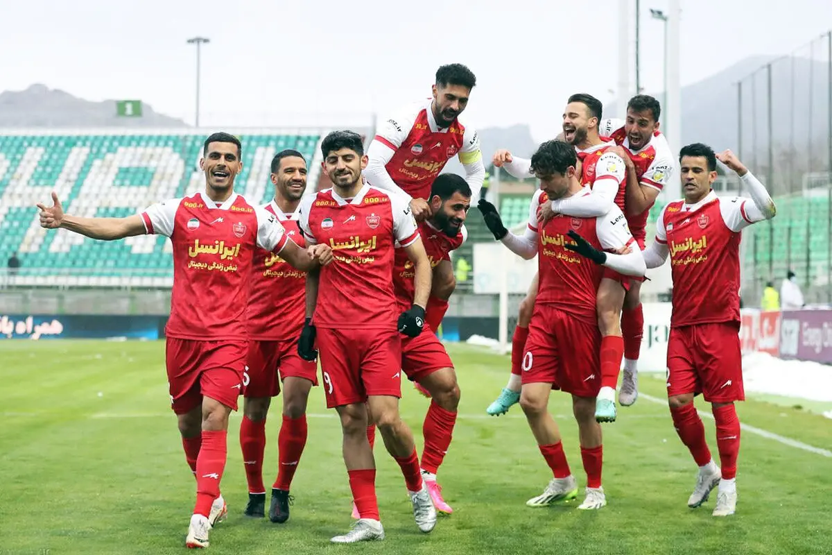 پرسپولیس صدرنشین شد