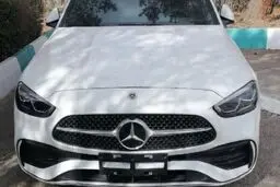 خودروی ۱۵ میلیاردی به دلیل تردد بدون پلاک توقیف شد