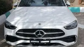 خودروی ۱۵ میلیاردی به دلیل تردد بدون پلاک توقیف شد