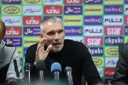 حمله وحشتناک سرمربی سپاهان به کادرفنی آلومینیوم