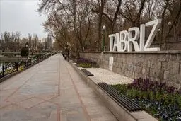 شاهکار عجیب شهرداری تبریز؛ پرش خودرو از دست انداز‌های جدید!/ ویدئو

