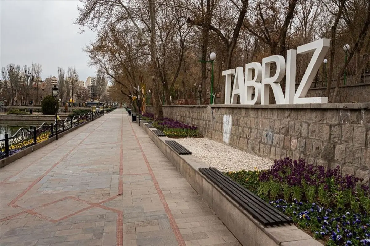 شاهکار عجیب شهرداری تبریز؛ پرش خودرو از دست انداز‌های جدید!/ ویدئو

