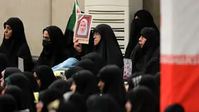 قاب عکس دانش‌آموز شهید جنگ ۱۲ روزه در بیت‌رهبری + عکس