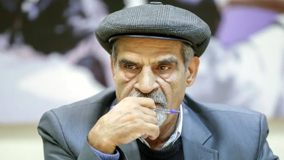 حکم شلاق نعمت احمدی به جزای نقدی تبدیل شد
