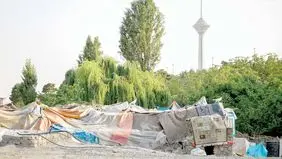 حاشیه‌های خاموش