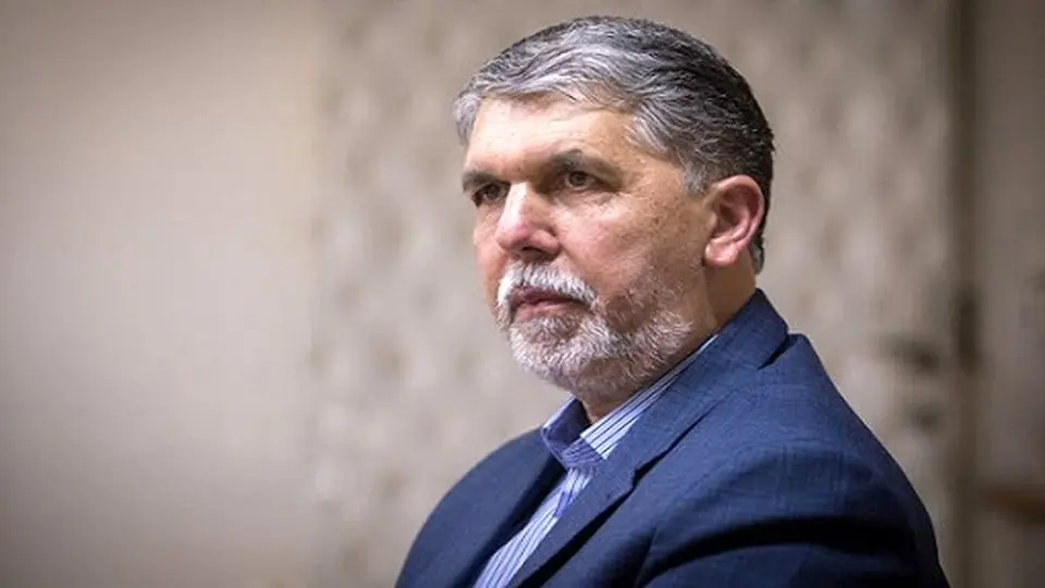 بخشی از مشکل کاغذ مطبوعات به فضای جنگ مرتبط بود/شرایط کار برای وطن دوستان داخل و خارج از کشور فراهم شود 
