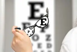 چرا گاهی‌اوقات تار می‌بینیم؟
