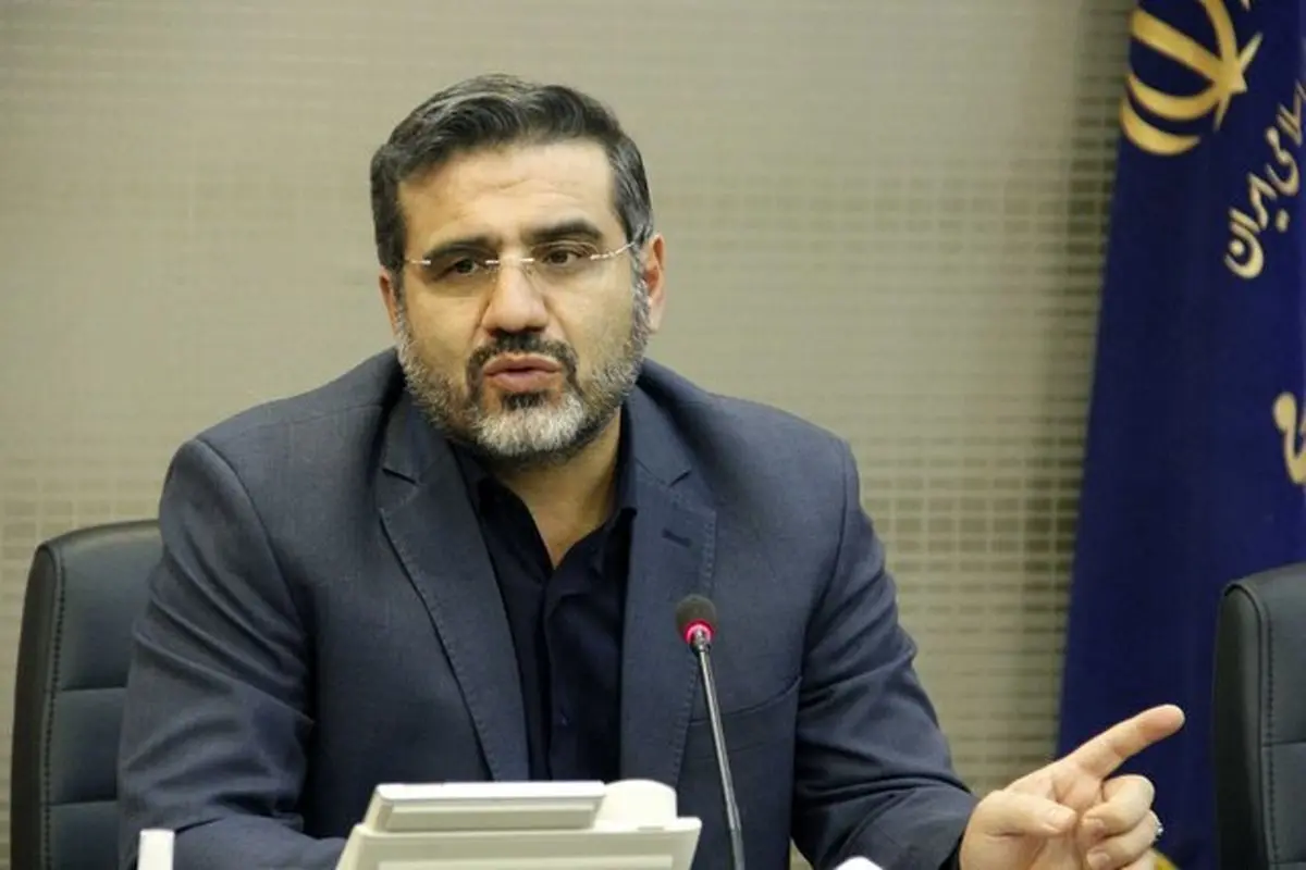 وزیر ارشاد: ساخت فیلم بدون مجوز رسول‌اف تخلف است