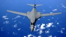 بمب‌افکن استراتژیک «B-1B» آمریکا از بریتانیا به پرواز درآمد