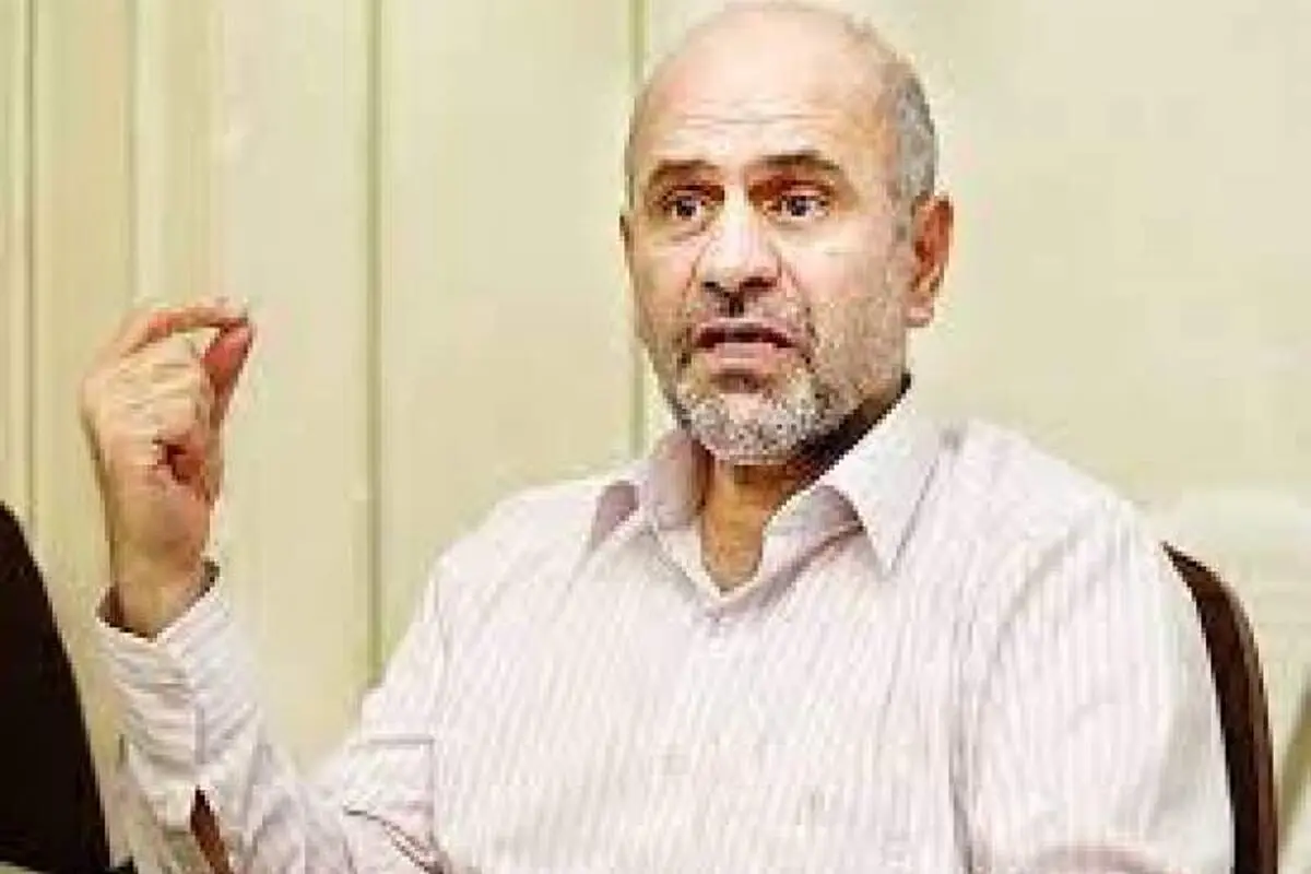 این چه بساطی است برپا کرده‌اید که بقایای سلطنت منحط هم دچار هوس‌هایی شده است؟/ ما با فساد گستری از طریق کاسب شدن مقامات کلیدی روبرو هستیم/ حکومت با فرار از نظارت به ورطه فساد افتاد