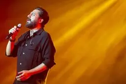 حمله‌ی روزبه بمانی به کنسرت فرضی پرستو احمدی

