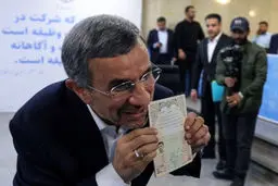 درخواست جمهوری اسلامی برای ردصلاحیت محمود احمدی‌نژاد 