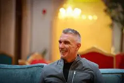 سرمربی مطرح فرانسوی وارد ایران شد
