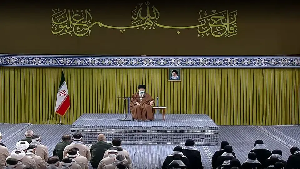 قائد الثورة الإسلامیة: التعبئة هی الثقافة والفکر