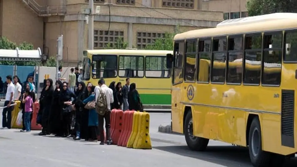قاچاق سوخت با اتوبوس شرکت واحد در شهرری! / ویدئو

