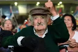 افسوس جهان از مرگ خوزه موخیکا