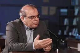 عباس عبدی: مصوبه کنونی حجاب نمی‌تواند از سوی شورای نگهبان تایید شود

