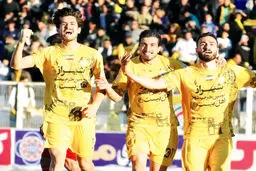 میهمان ناخوانده در دوئل 4 تیم ریشه‌دار لیگ دسته یک


