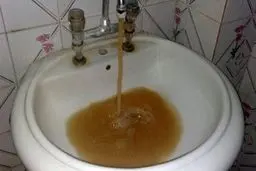 تعطیلی مدارس اهواز به دلیل آلودگی و قطعی آب 